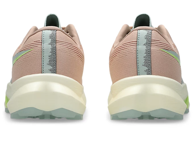 ASICS Women Fuji Lite 6 - Pale Apricot / Lichen Rock