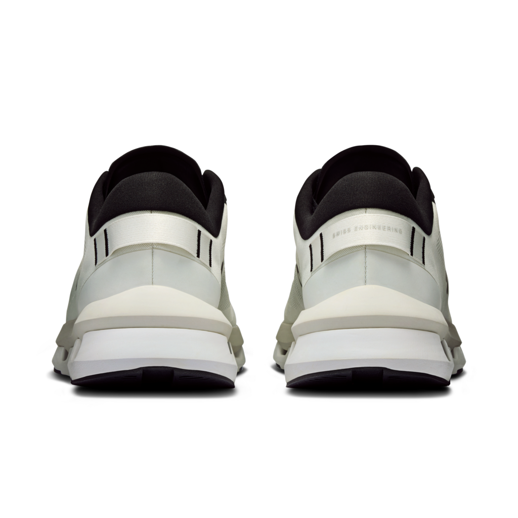 On Running Men Cloudzone - Ice / Black