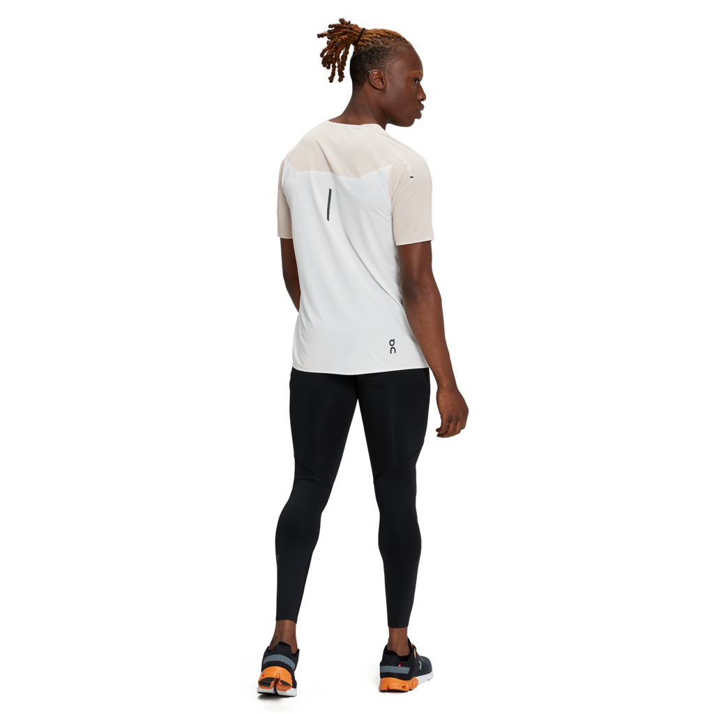 ON Men Performance-T - Pearl / White