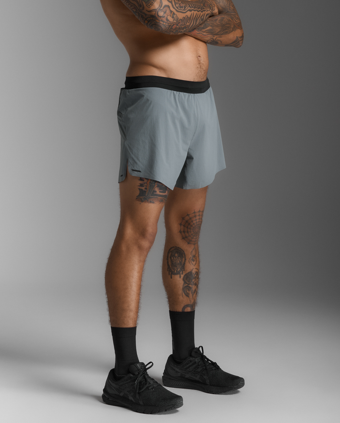 2XU Men Light Speed Stash 5 Inch Short - Dark Sage / Black Reflective