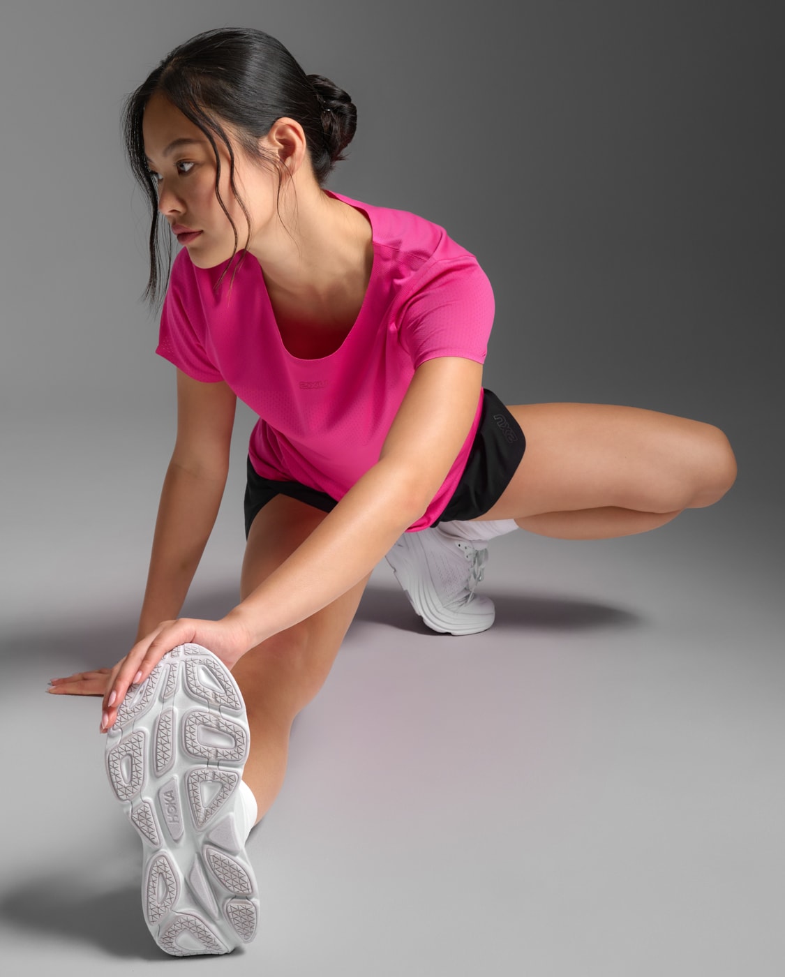 2XU Women Light Speed Tech Tee - Fuchsia / Fuchsia Reflective