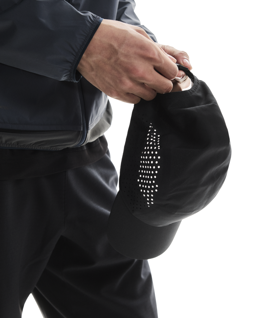 On Unisex Lightweight Cap - Black