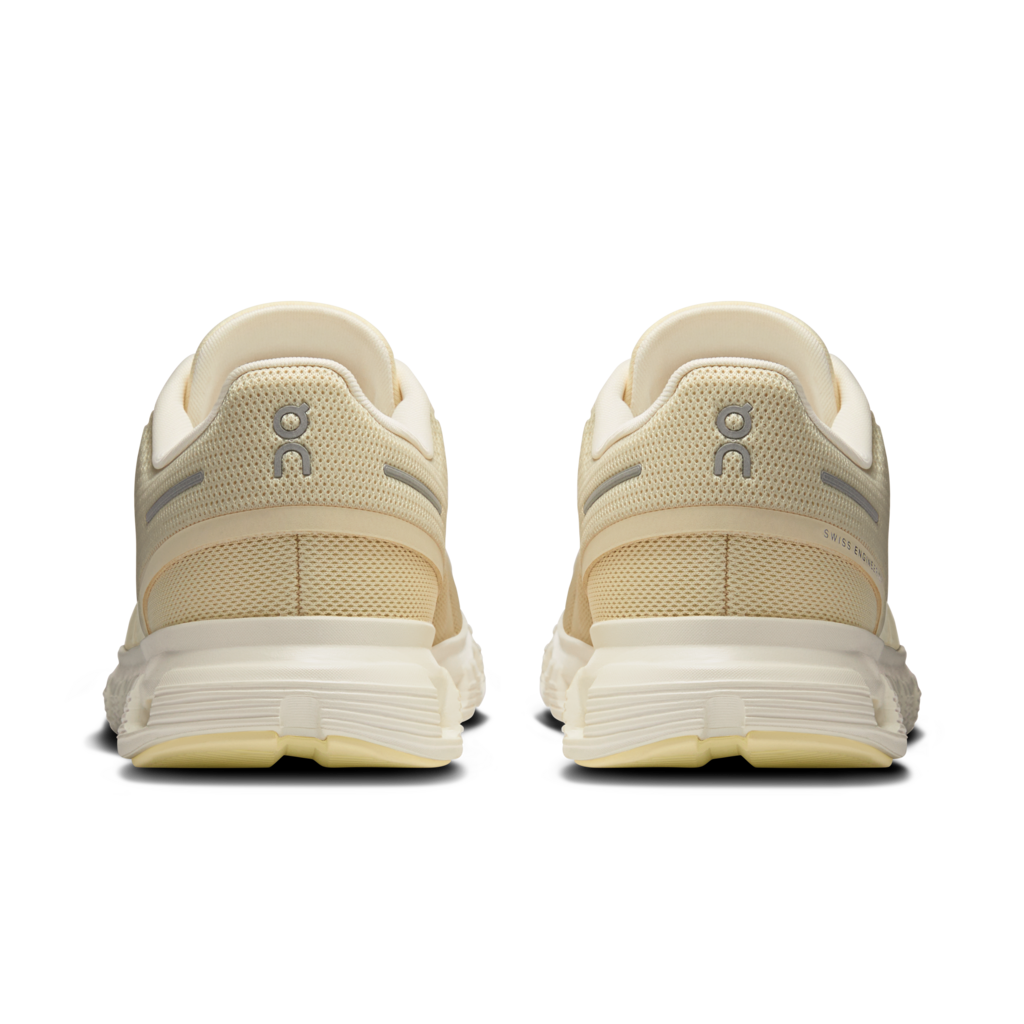 On Women Cloud 6 - Castor / Ivory