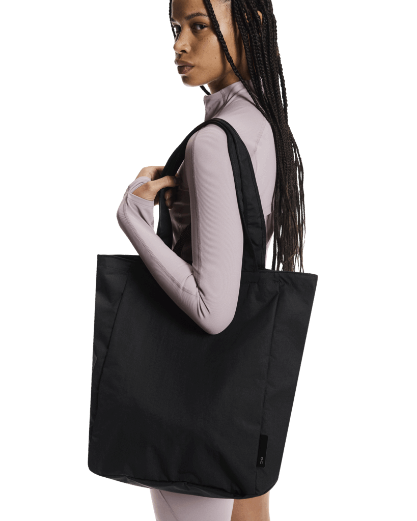 On Unisex Tote Pack 25L - Black