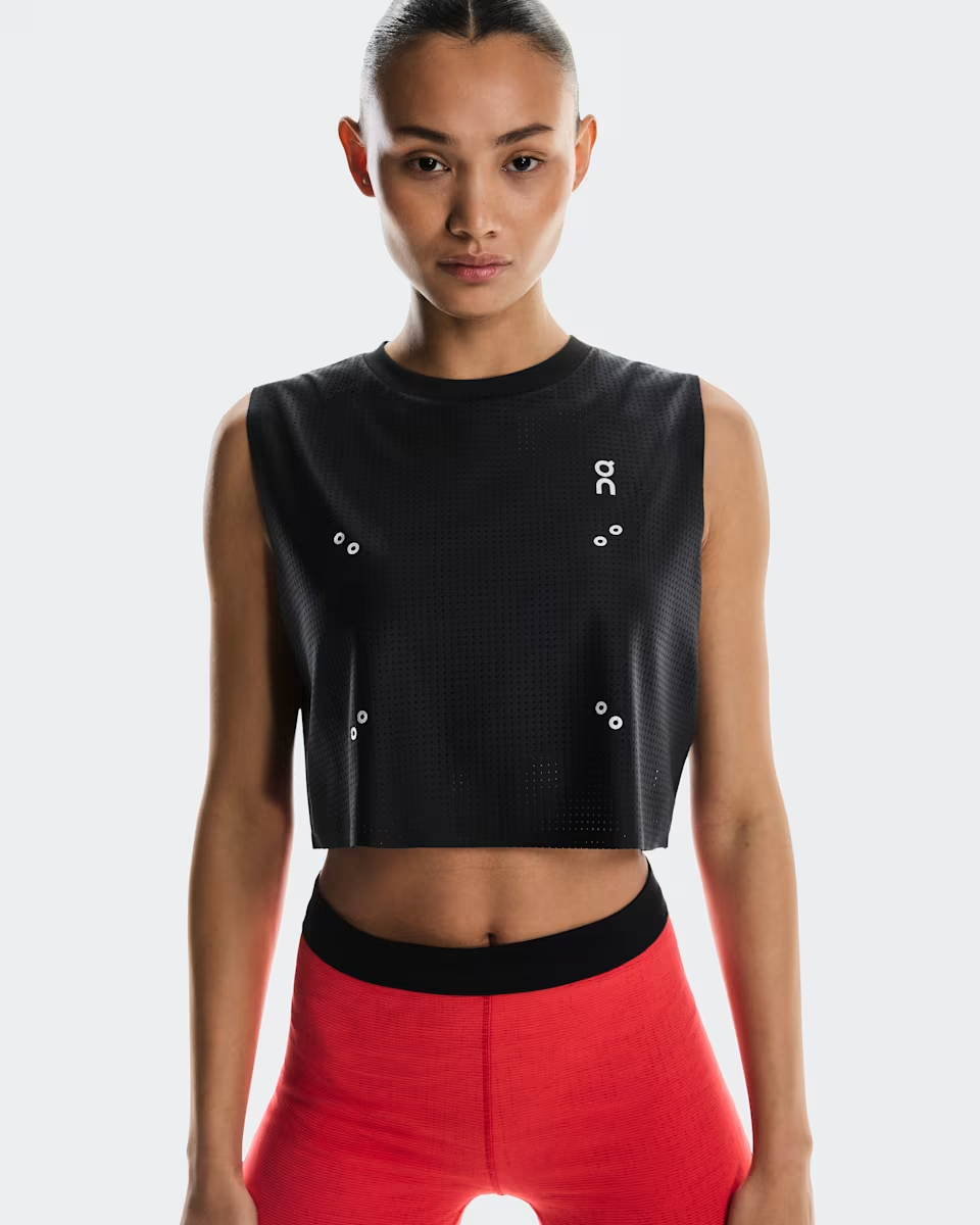 On Women Pace Tank - Black