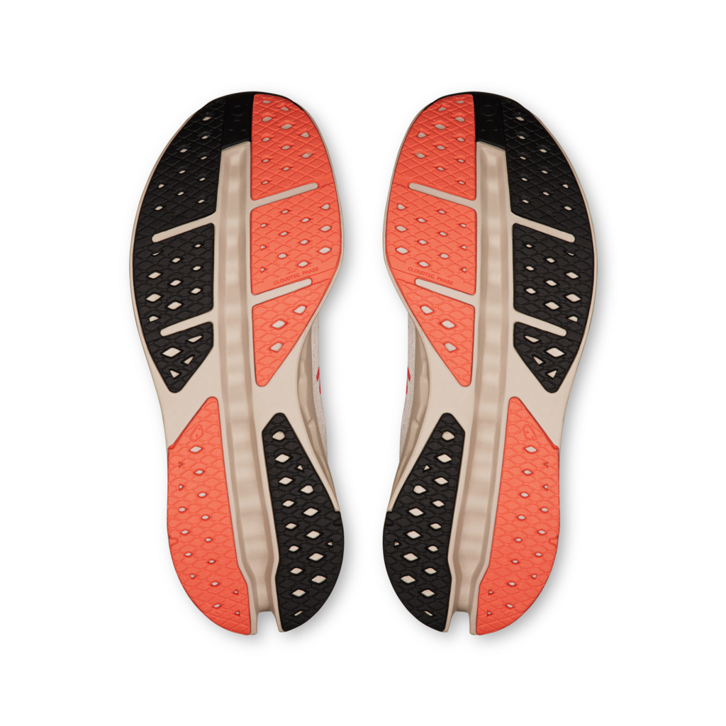 On Women Cloudsurfer Max - Ivory / Salmon