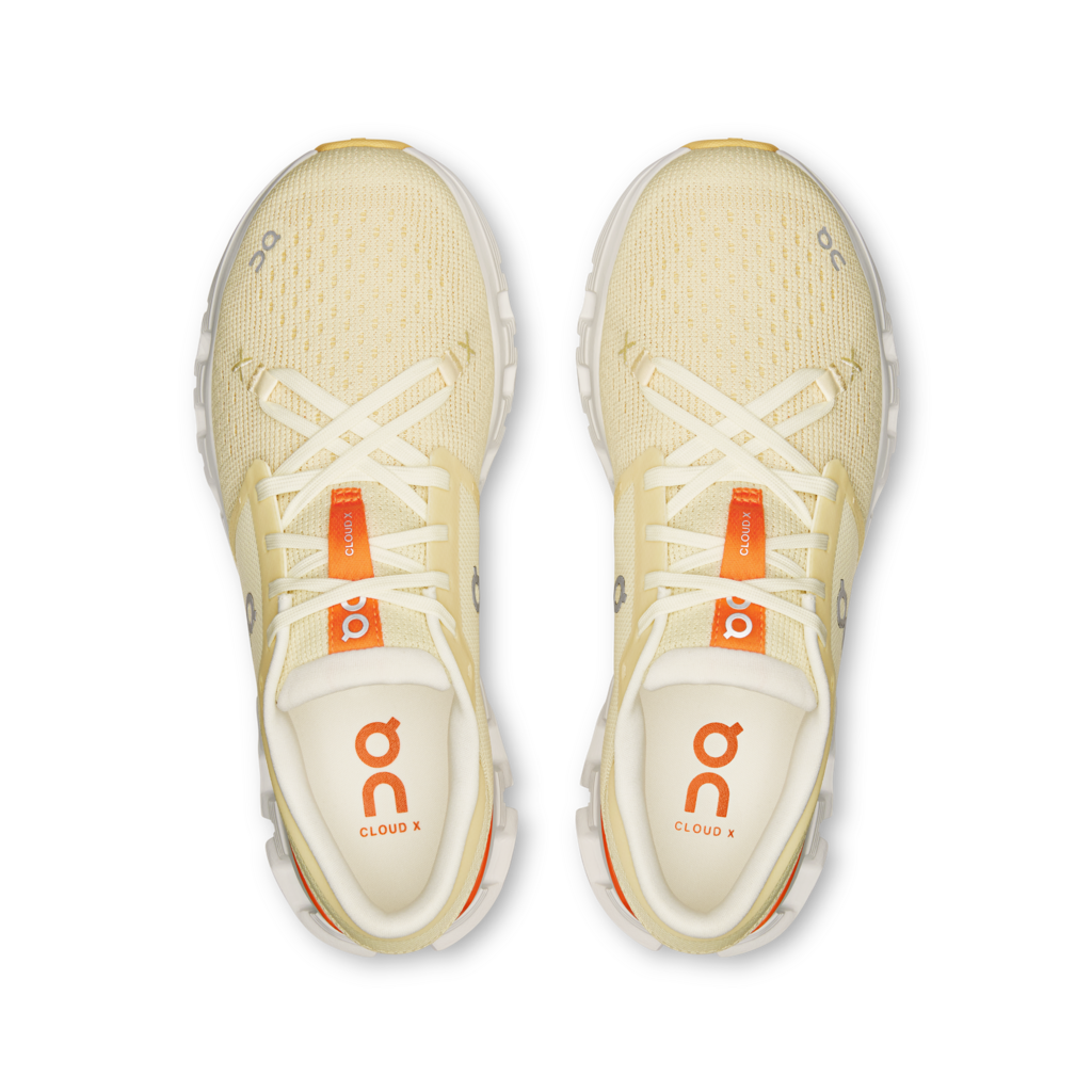 On Women Cloud X 4 - Castor / Flame