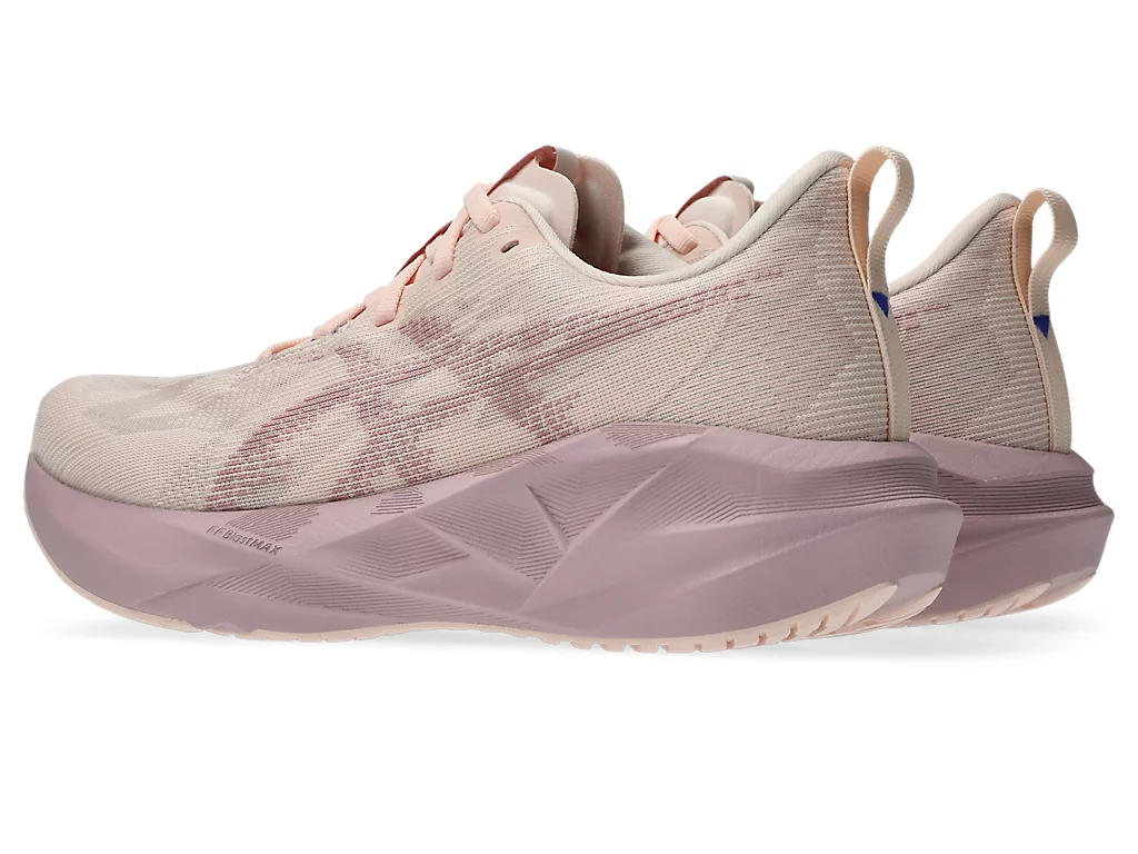 ASICS Women Novablast 5 - Pearl Pink / Morganite