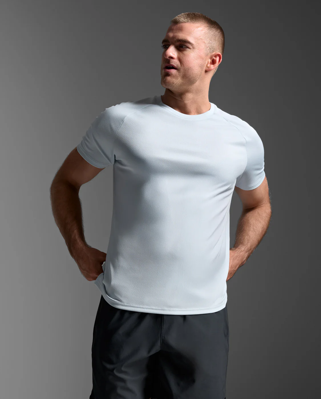 2XU Men Aero Mesh Tee - Moonstone / Black Reflective