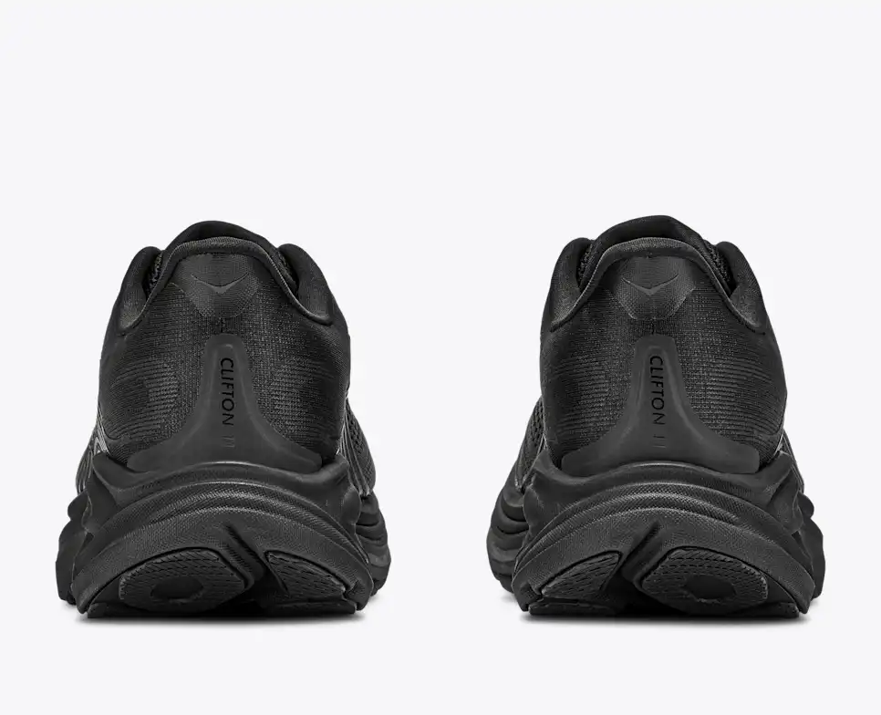 HOKA Women Clifton 11 Wide - Black / Black