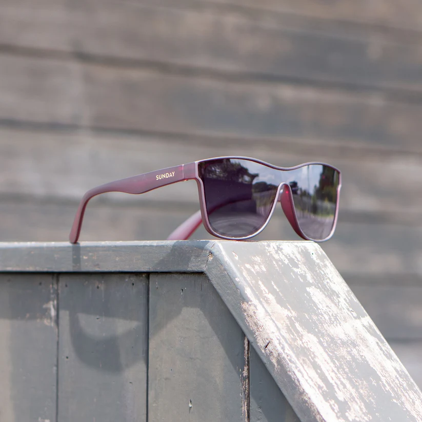 Sunday Shades Flare - Heart Work