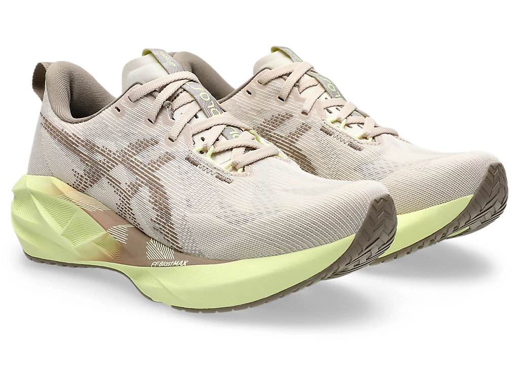 ASICS Women Novablast 5 - Mineral Beige / Taupe Grey