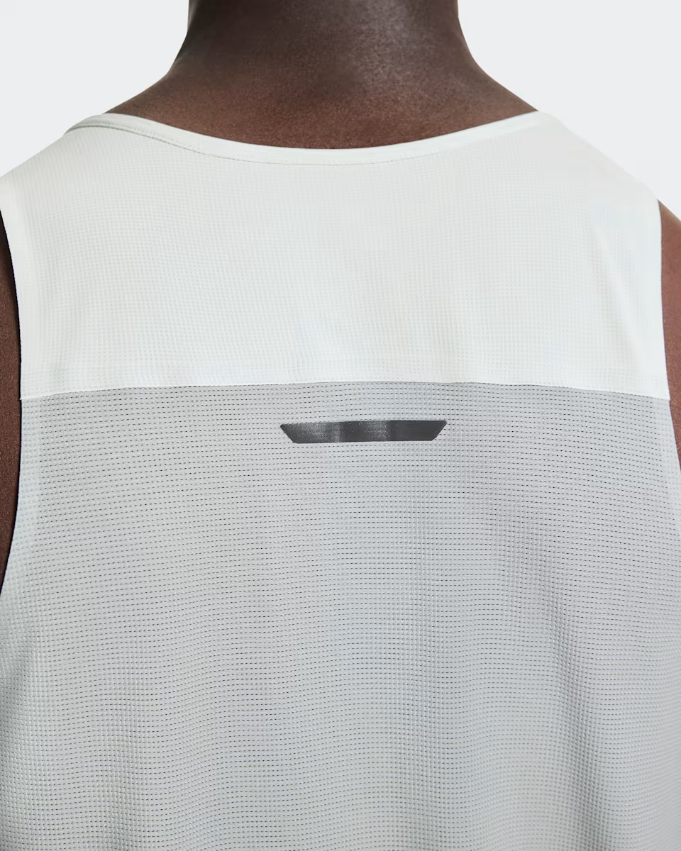 On Men Performance Tank - Iceberg / Tin