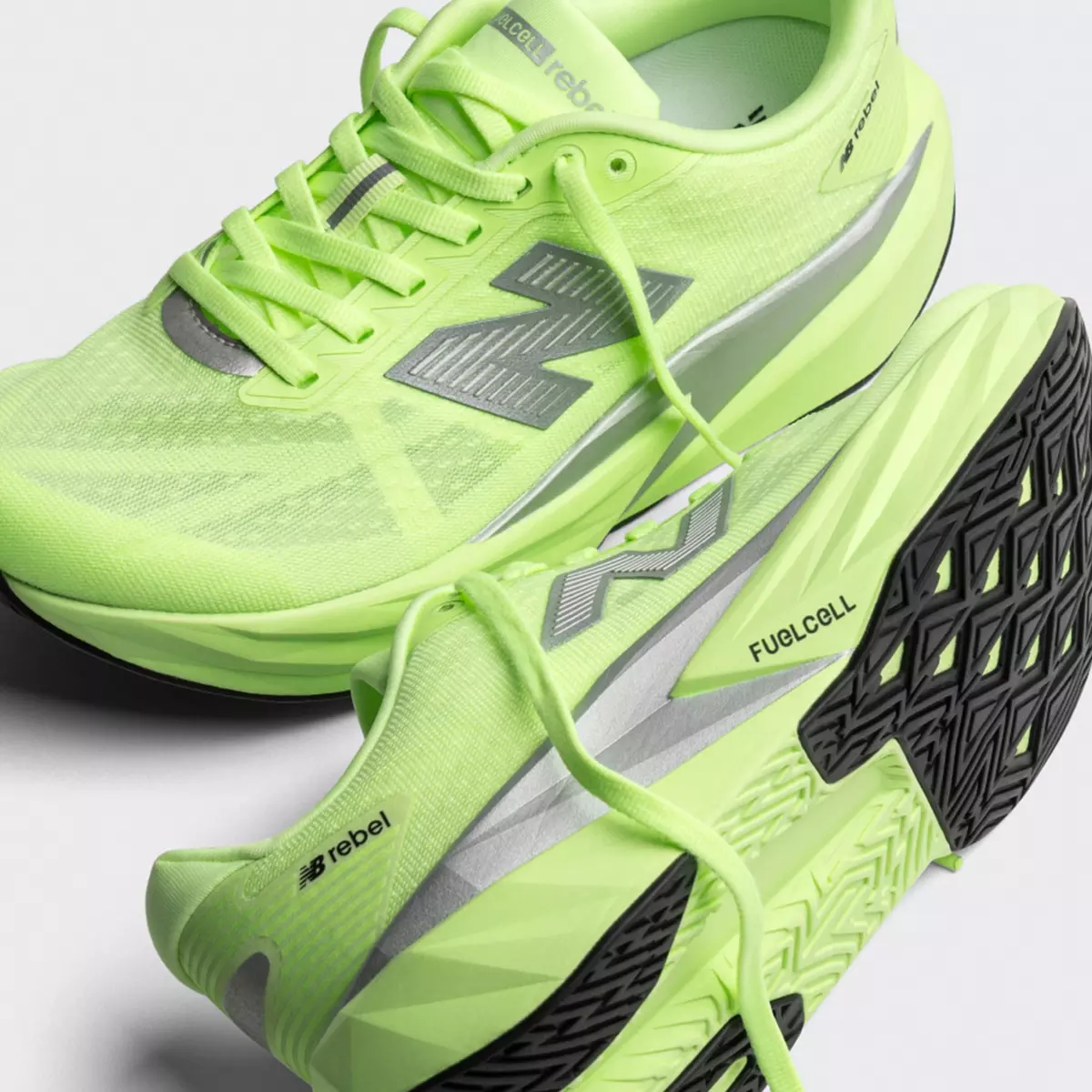 New Balance Women Rebel V5 - Lab Green
