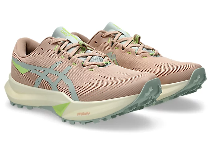 ASICS Women Fuji Lite 6 - Pale Apricot / Lichen Rock