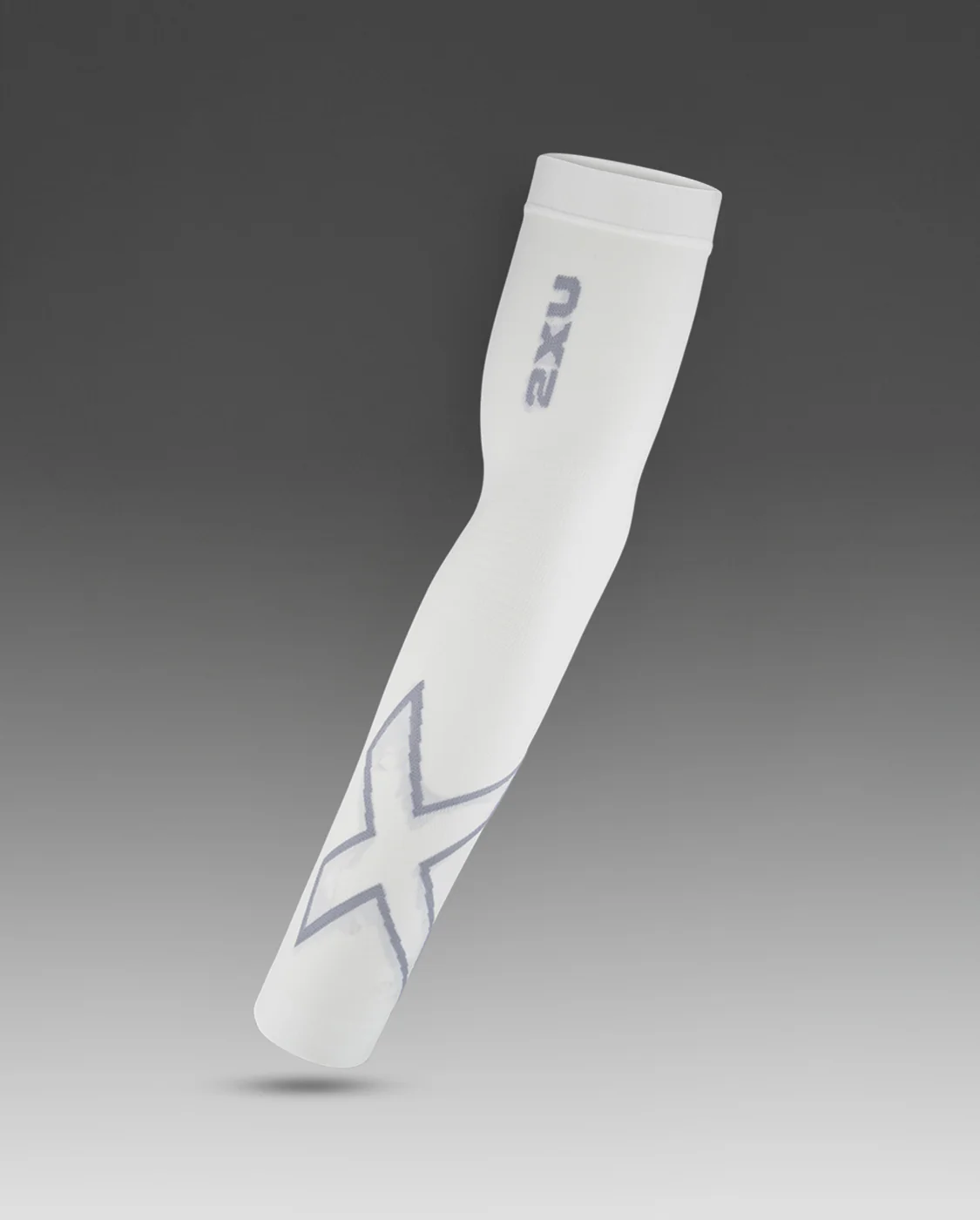 2XU Unisex Flex Run Compression Arm Sleeves - White / Grey