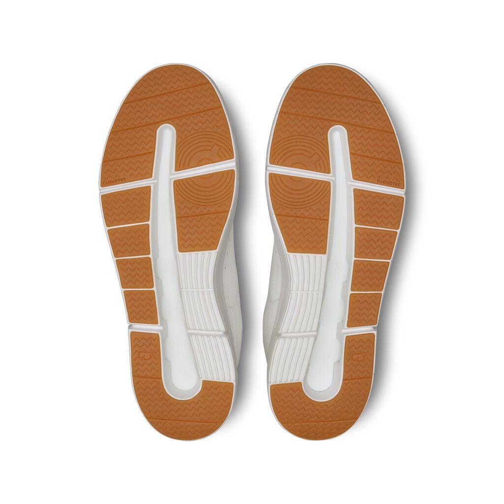 On Women The Roger Centre Court - White / Gum