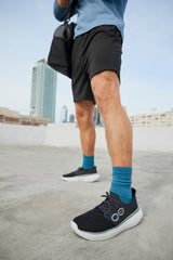 OOFOS Men OOmy Stride - White / Black
