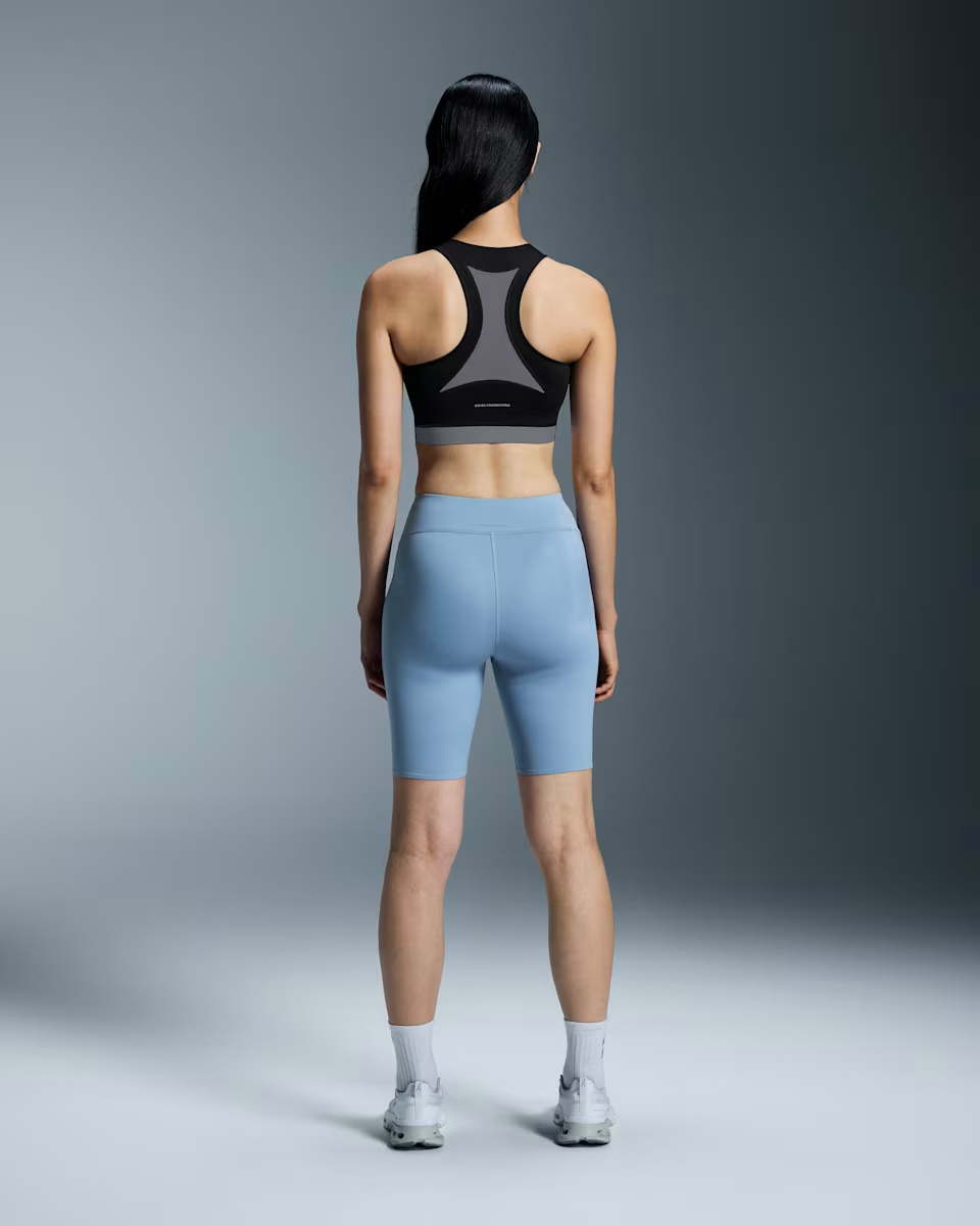 On Women Train 2-in-1 Crop - Black