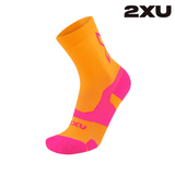 2XU Unisex Vectr Light Cushion Crew Socks - Solar Orange / Fuchsia