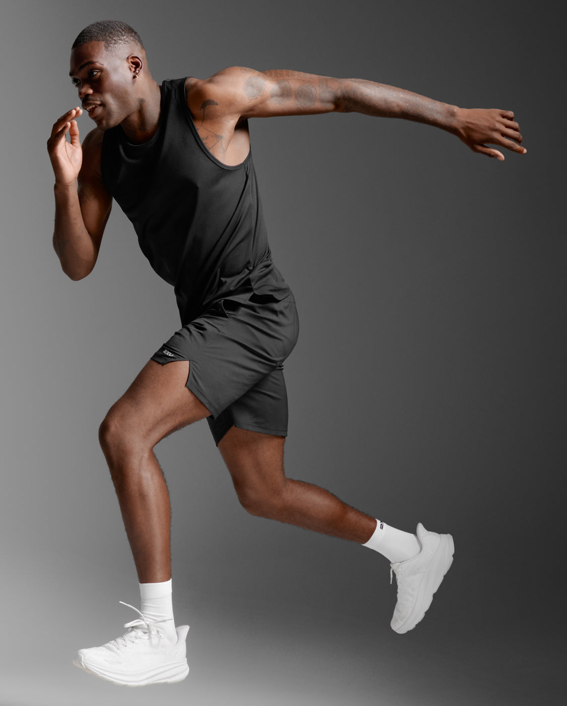 2XU Men Aero Mesh Tank - Black / Silver Reflective