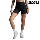 2XU Women Fluid Hi-Rise 5 Inch Shorts - Black / Black