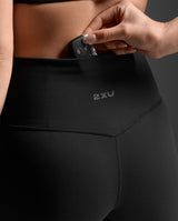 2XU Women Fluid Hi-Rise 5 Inch Shorts - Black / Black