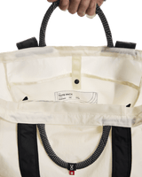 On Unisex Tote Pack 25L - Cream / Black
