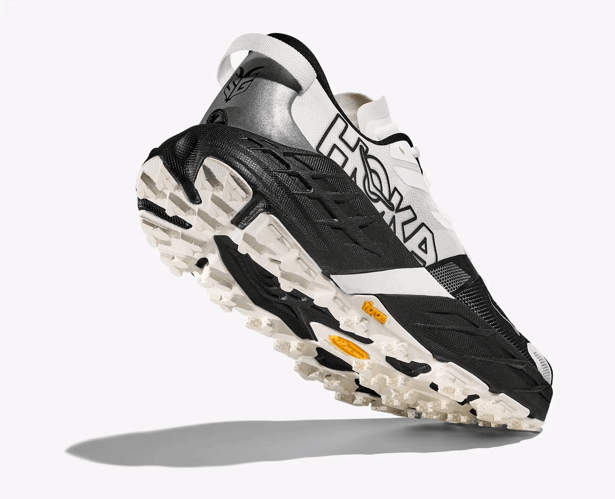 HOKA Men Speedgoat 7 Wide - Black / White
