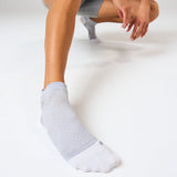 Feetures Plantar Fasciitis Relief Light Cushion No Show Tab - Gray