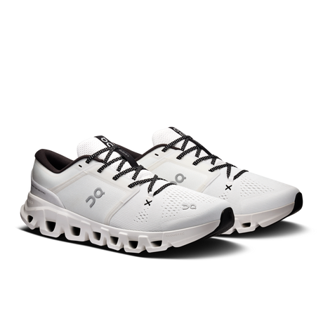 On Men Cloud X 5 - White / Black