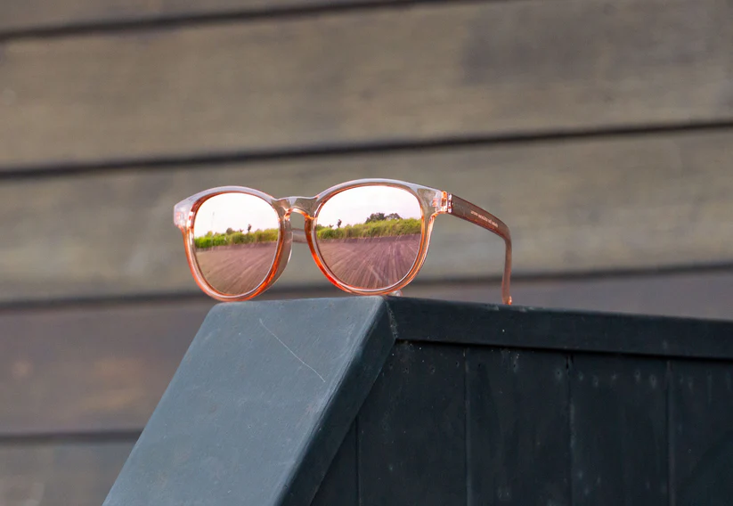 Sunday Shades Surge - Summer Dreaming