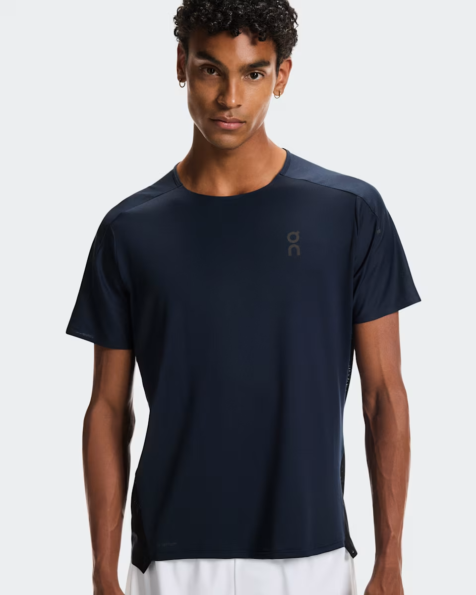 On Men Performance-T - Navy / Black