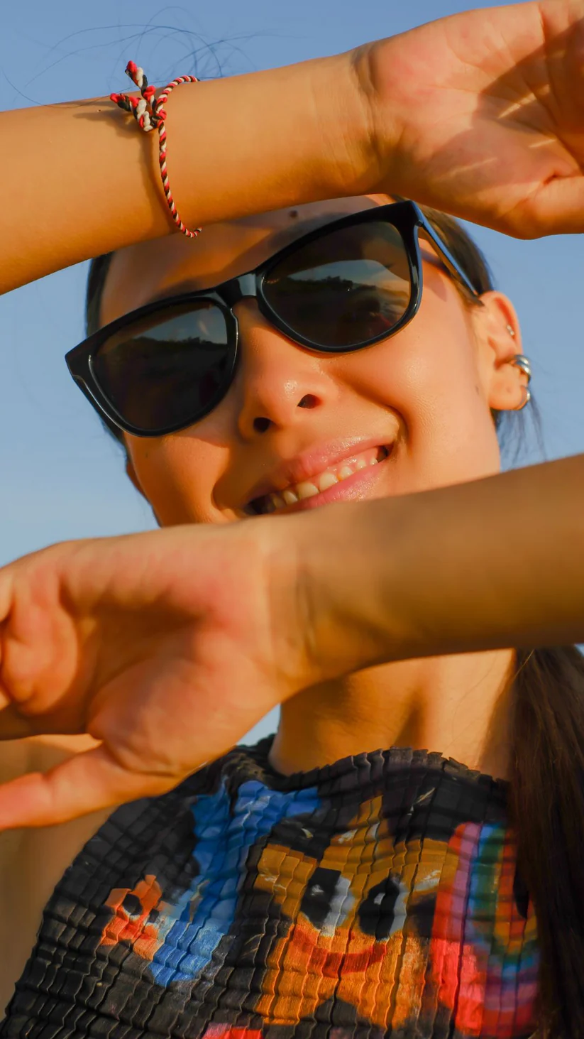 Sunday Shades Classic - Look This Way