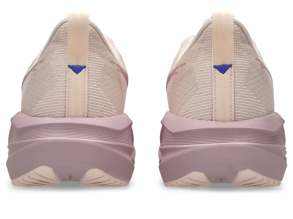 ASICS Women Novablast 5 - Pearl Pink / Morganite