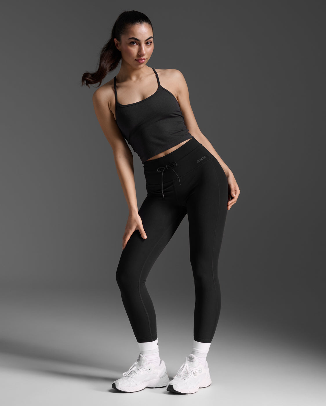 2XU Women Flex Crop Tank - Black / Black