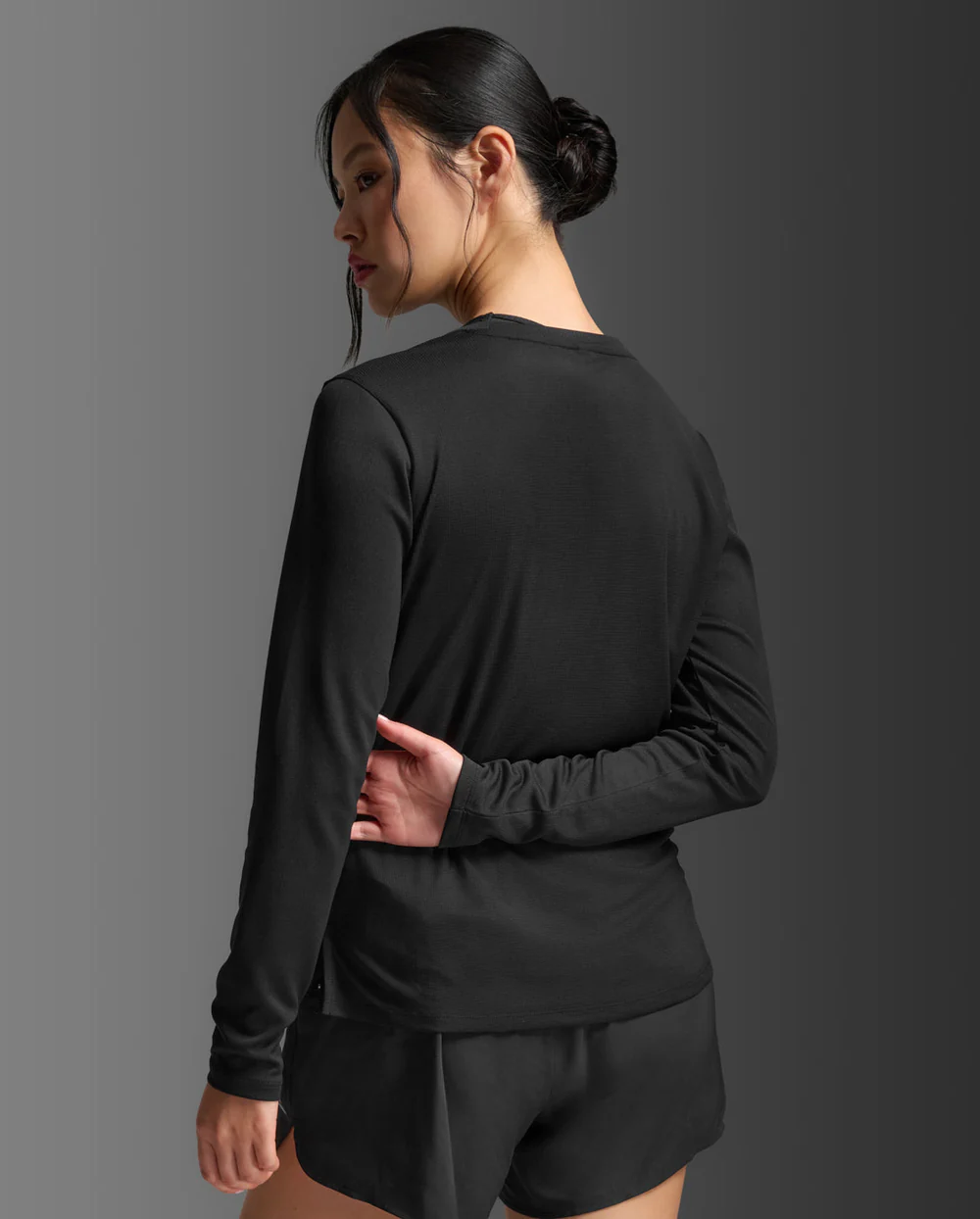 2XU Women Aero Mesh Long Sleeve - Black / Silver Reflective