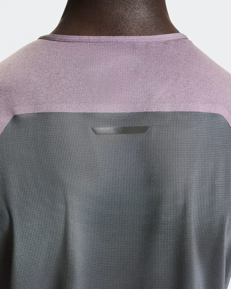 On Men Performance-T - Dewberry / Eclipse